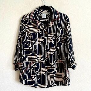 A La Carte woman’s Black and tan Geometric Button-Up shacket size L